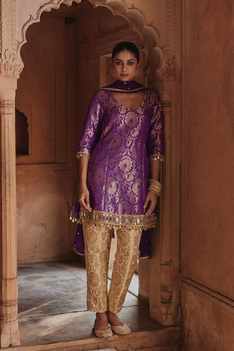 RIDA STRAIGHT KURTA WITH ANKLE LENGTH PANTS AND DUPATTA - PURPLE/ GOLD ...